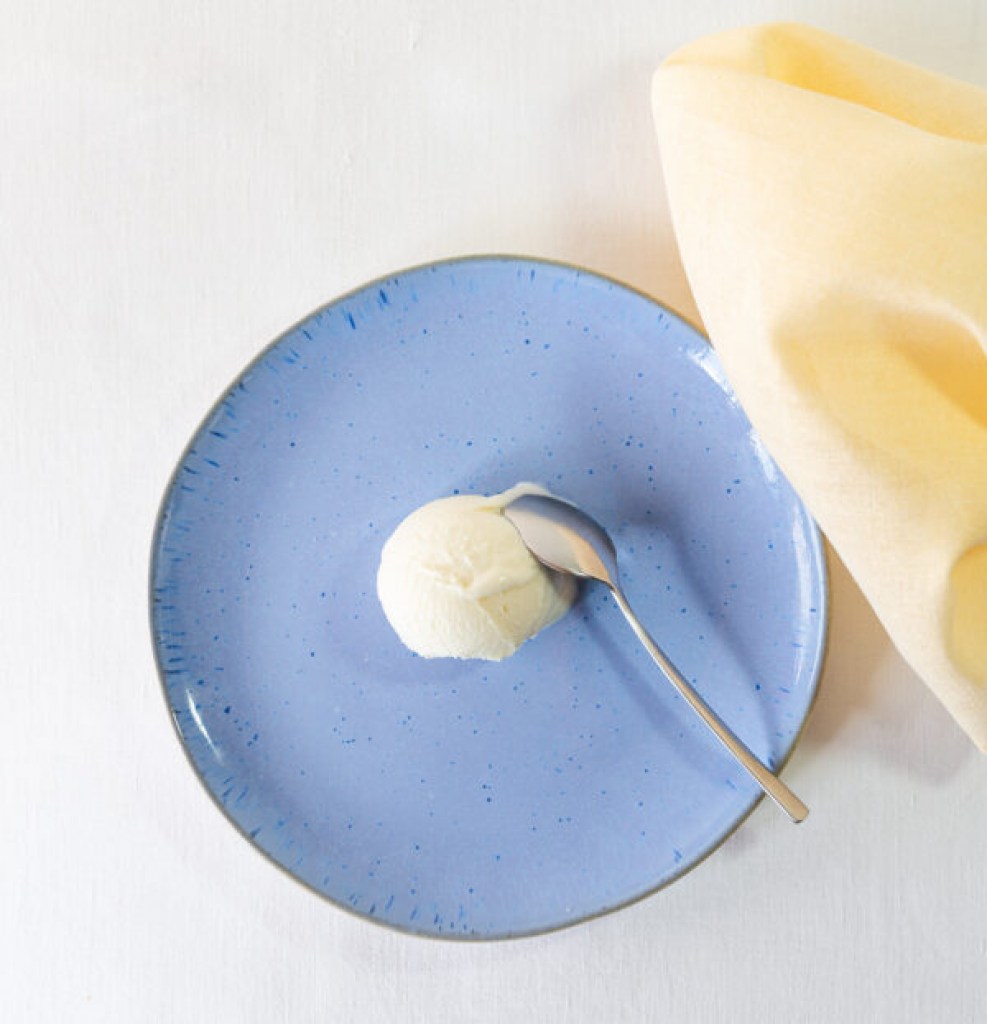 Biola_Gelato_FiorDiLatte03-600x622